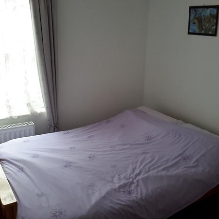 Lupine Cottage Whitby Bagian luar foto